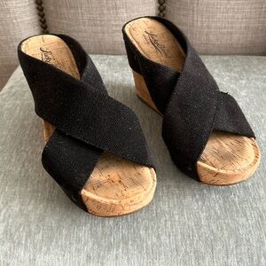Lucky Brand Black Stretchy Cotton Criss-Cross Cork Wedges , size 7